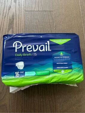 New! Prevail Daily Adult UNISEX 16-Count Incontinence Briefs with Tabs SMALL